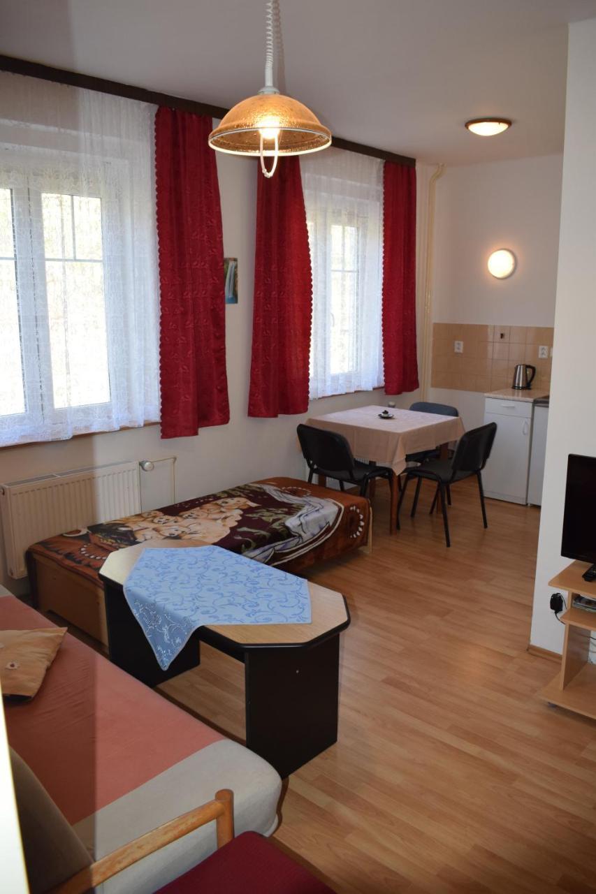 Penzion Ve Starem Krame 147 Srbská Kamenice Exterior foto